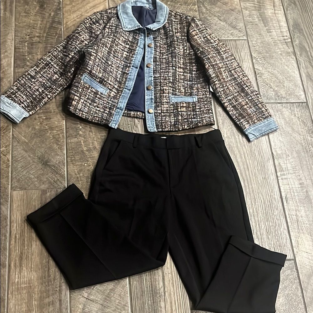 Nwt Ecru Sz LP black cropped pull on Pants ( size LP blazer not included)